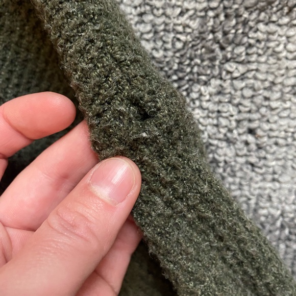 Women’s pink rose size large sweater - Picture 2 of 3